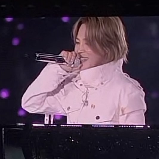 OoKMoO5813's tweet photo. 근데 진짜 달 오마주니? https://t.co/CMpM3tbn4e