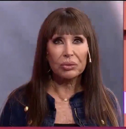 Michelepfizer's tweet photo. Maru chupahielo, qué te pasa? Cómo vas a tirar así la salsa de pachu?
#masterchefcelebrity https://t.co/9SltPpIStl