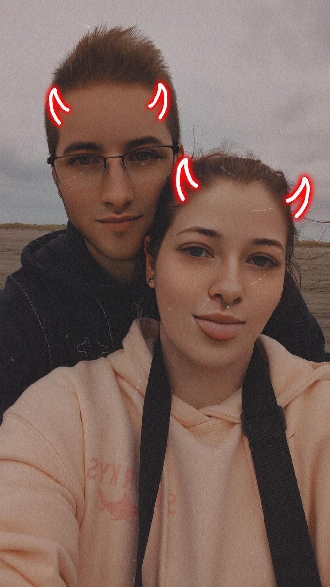 Sweet_Bug96's tweet photo. I think we look SO god damn good together 😍🤤💚🤭 https://t.co/UIyY3zONtD