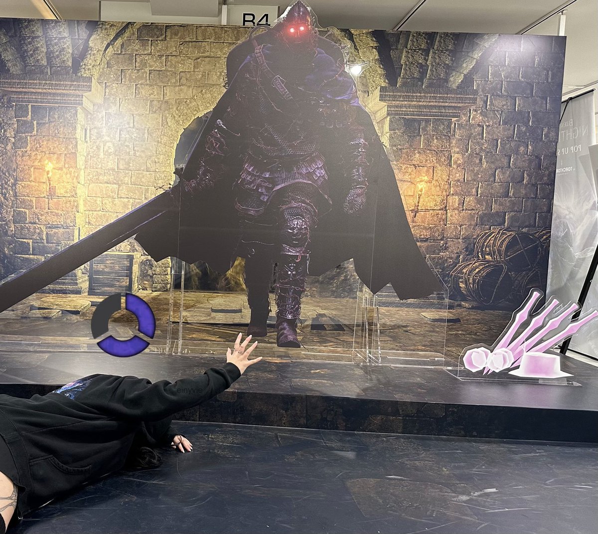 einyvie's tweet photo. don't go in the castle basement https://t.co/KmGJRcKHAm