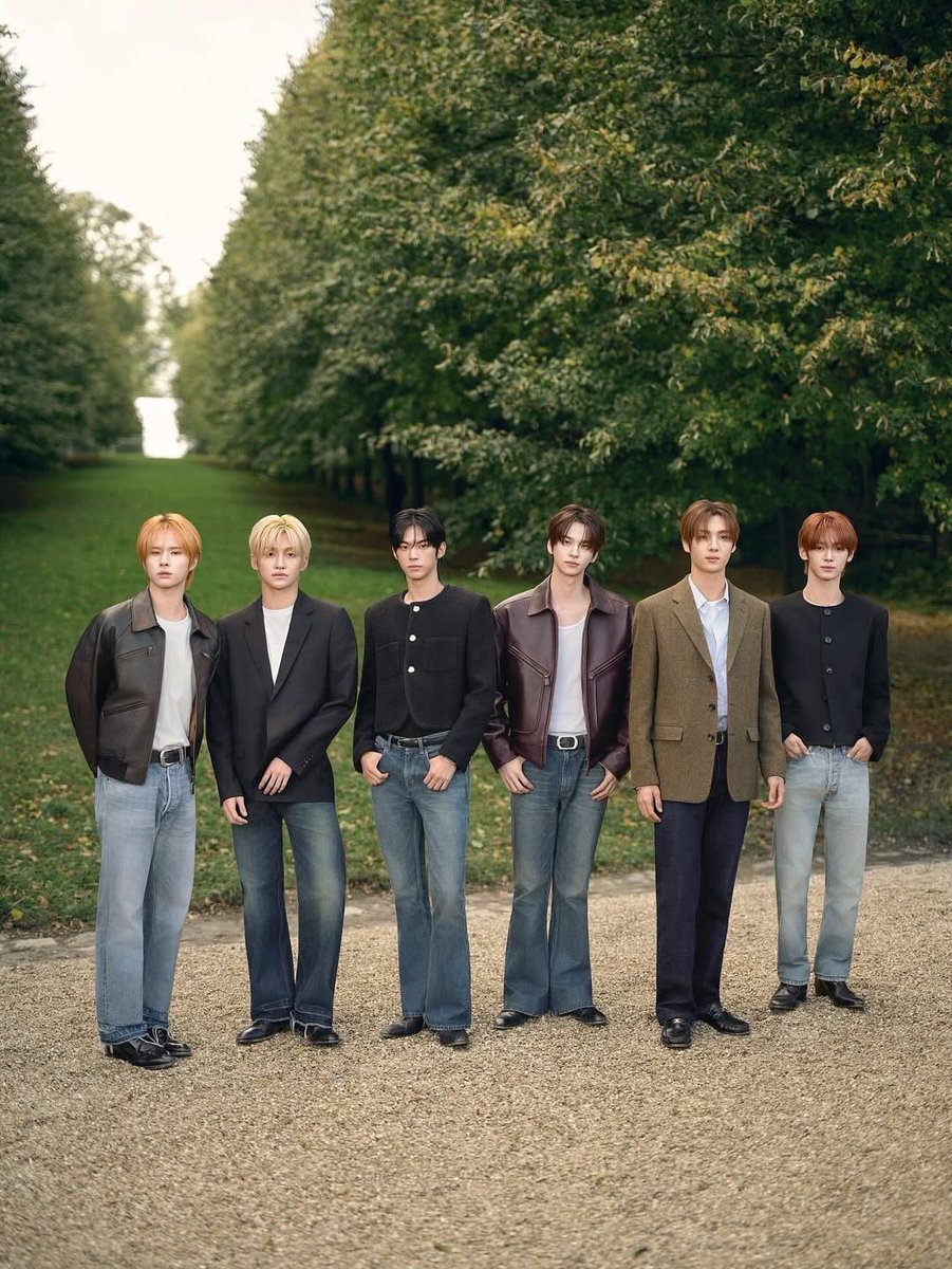 dohoonbliss's tweet photo. 🫧 TWS TODAY - OCTOBER 3 🫧

▶️ CELINE Été 2027 show
⏰ 7 PM (KST)
🔗 https://t.co/53EZzotLCh https://t.co/oB96EAH3bJ