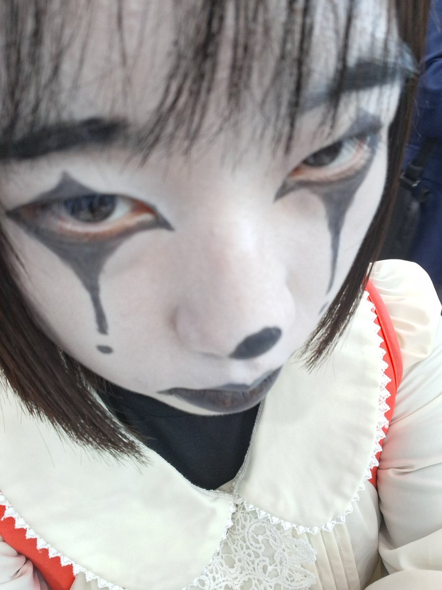 Female825979's tweet photo. 드디어 울코 입장까지 20분 남았다..... https://t.co/CfL5vDB8pN