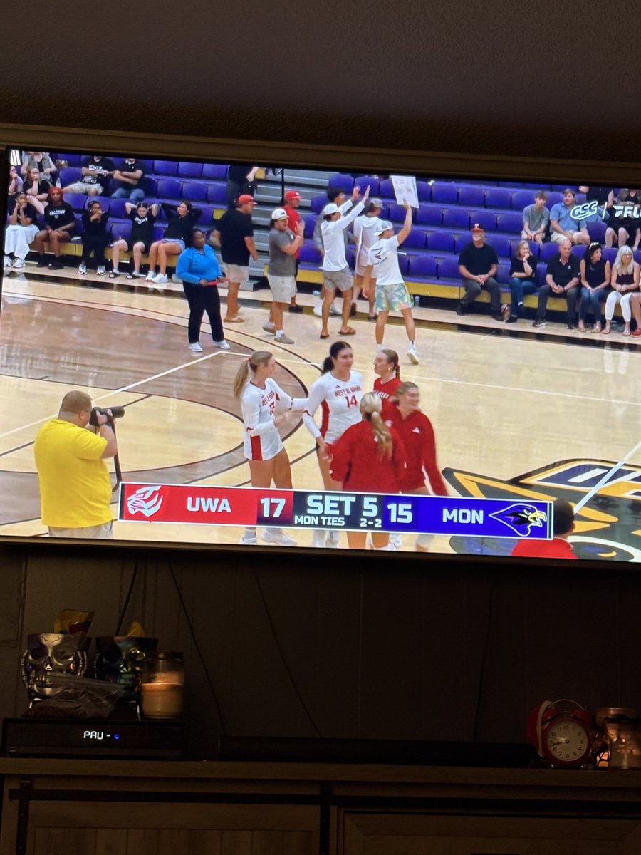 defo25's tweet photo. Love watching our volleyball team win another match and seeing some of our student athletes there to support on the road!!!! Lets go!!!! https://t.co/aivtej076L