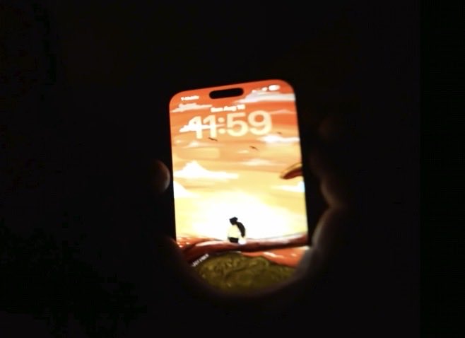 keybladebrock's tweet photo. oh so my art is my favorite youtubers lockscreen? oh ok.. oh.. yeah no im totally normal. https://t.co/lngjfufUP4