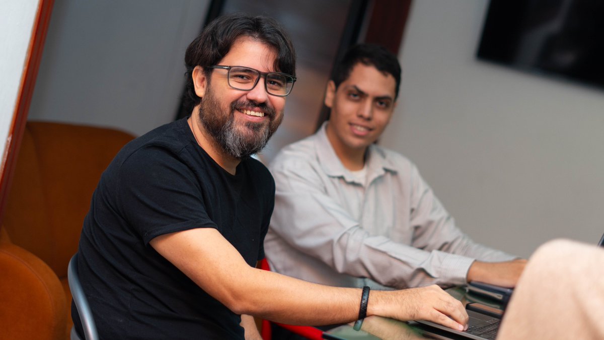 cubo_ai's tweet photo. Moving from theory to real-world practice in our Python Workshop ⚡  

​From data structures and automation to connecting external APIs building the foundation to interact directly with AI. https://t.co/5cCVjYoxJr