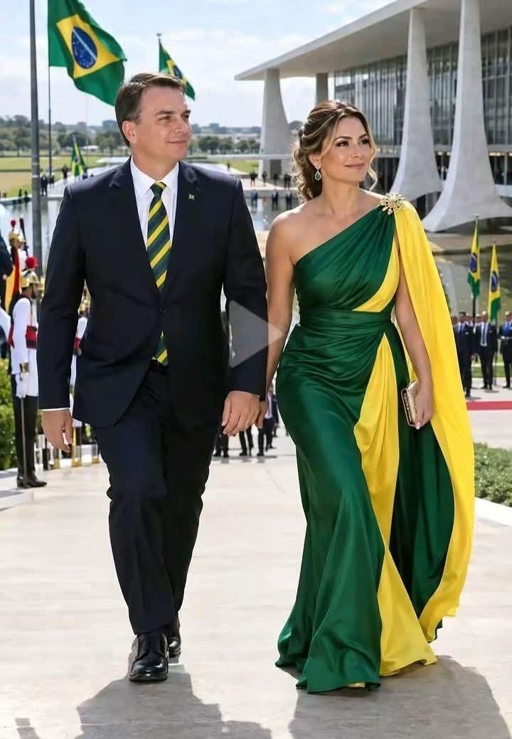 elielbrito's tweet photo. #FlavioBolsonaroNo1ºTurno  Que casal!!! https://t.co/ECwoegLvgF