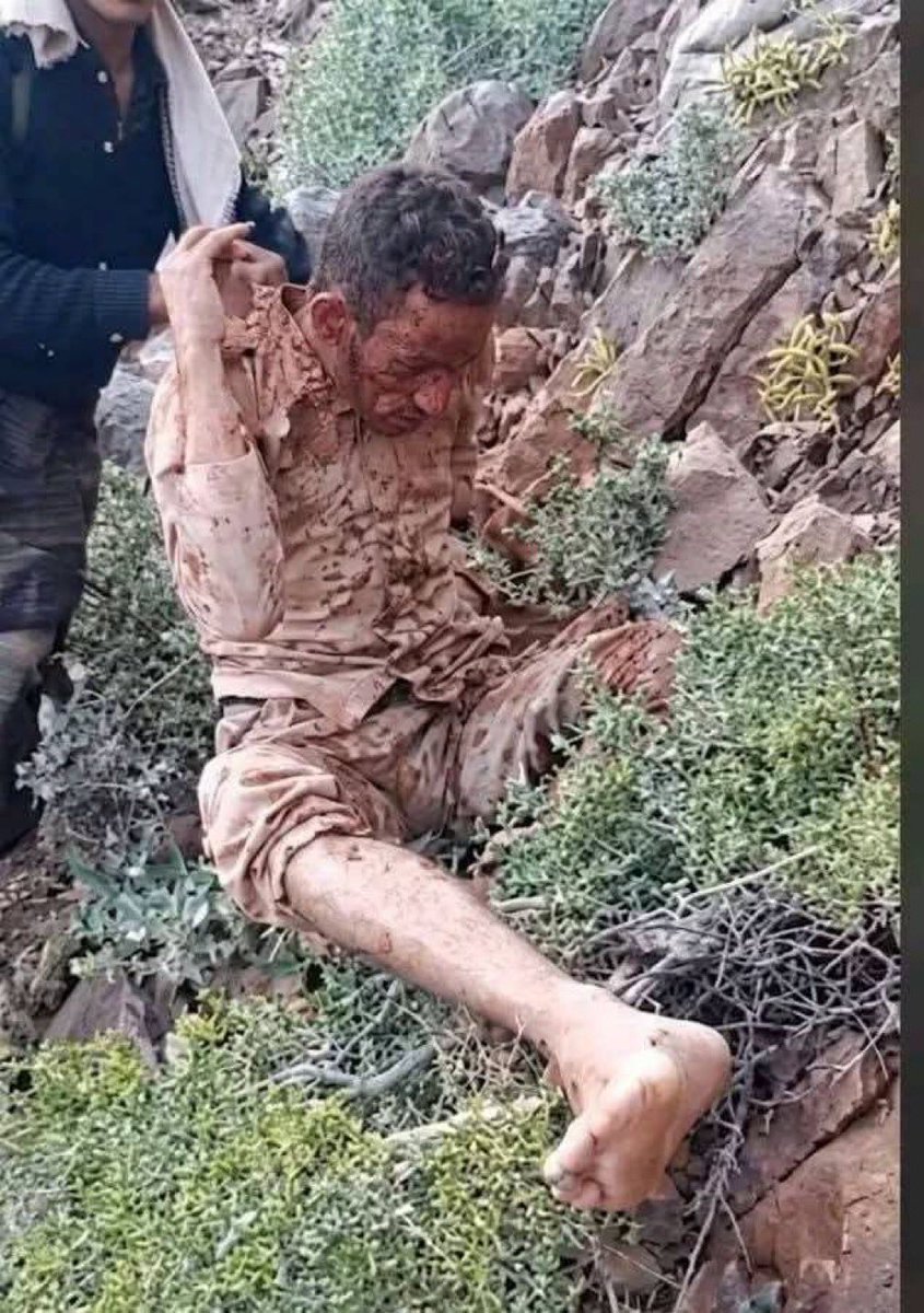 jon_jonmk1t's tweet photo. @Ibrahym22Nagi فطايس عصابات الحوثة الإرهابية  في تعز من طيران الجيش اليمني https://t.co/SXK9Vqgk3w