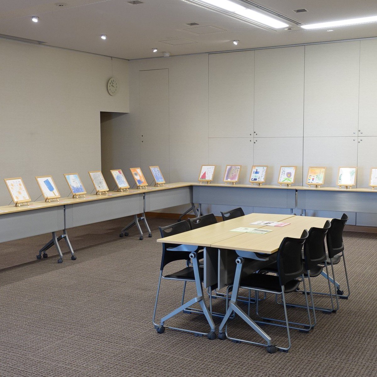 itami_museum's tweet photo. 10/16(金)～12/13(日)まで特別展「酒にのまれ展」、10/23(金)～11/3(火祝)まで企画展「I/Mクラフト会員展 2026伊丹クラフトフェア」、10/27(火)～10/31(土)まで企画展「伊丹っ子作品展」を開催します。みなさまぜひお越しください。
#市立伊丹ミュージアム
#展示
#展覧会 https://t.co/BptP5yqyR6
