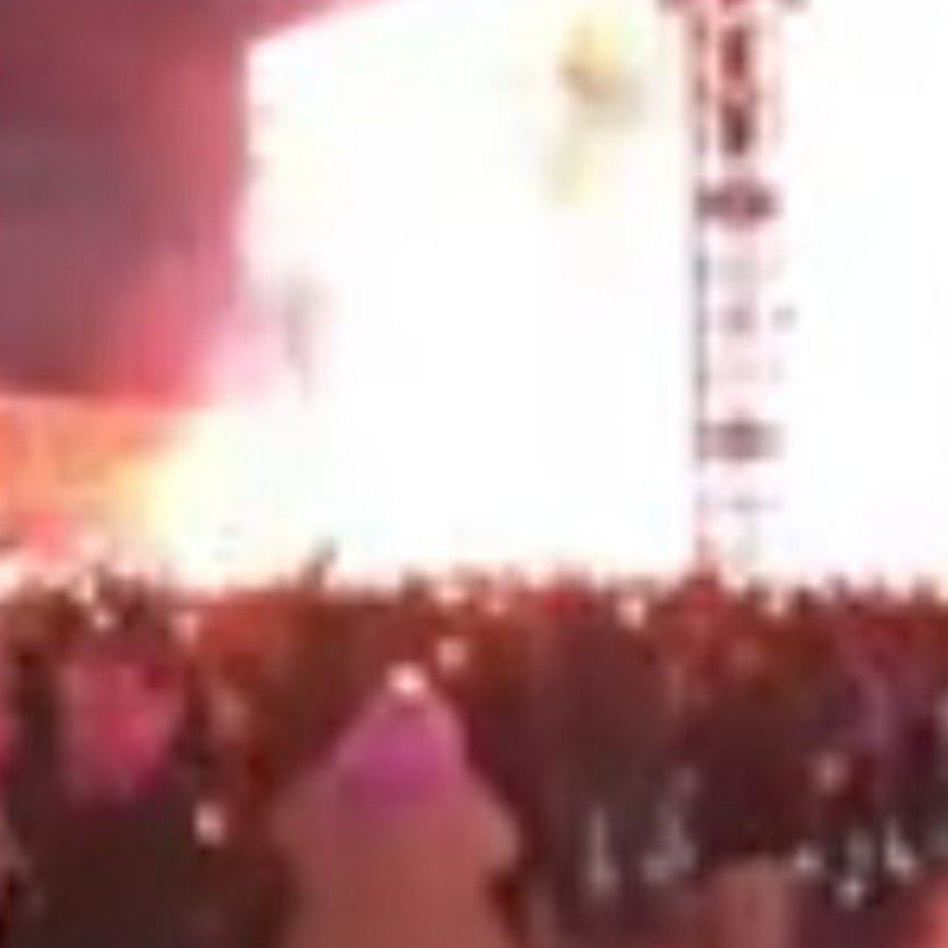thttom's tweet photo. explotó el estadio o es la aparición de cristo en el 2026 https://t.co/g4FTrsOZuZ