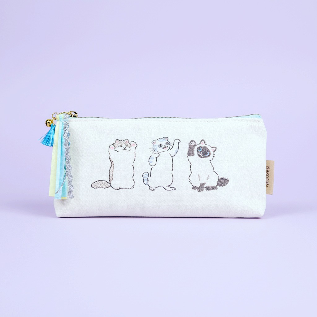 WildColorz's tweet photo. Embroidered Cat Pen Case with Ribbon.

-Genuine embroidery detail
- A charm-style zipper pull with ribbon, tassel, and a soft bell jingle

Link in the bio.
Limited Stock !!!

#pencase #japanesestationery #catlovers https://t.co/GyfyxJZKLp