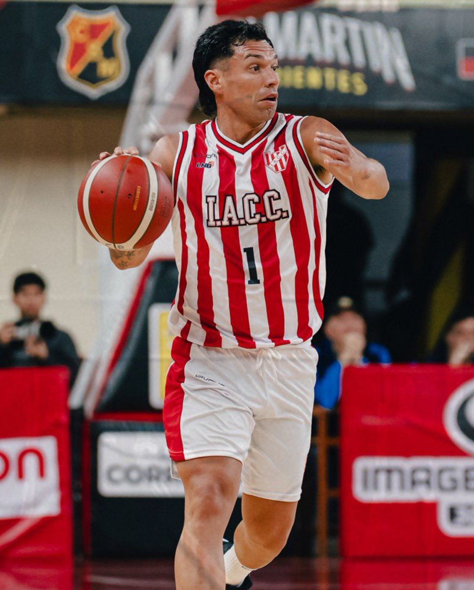 facuvivar11's tweet photo. ❌ #Instituto 🇦🇹 jugó mal y cayó 73-63 en su segunda presentación en la LNB ante #Regatas.
🏀 Torren Jones se destacó con 17 puntos y 9 rebotes.
🔜 El próximo sábado debutará de local contra #Ferro. https://t.co/Woo8U4Ftsc