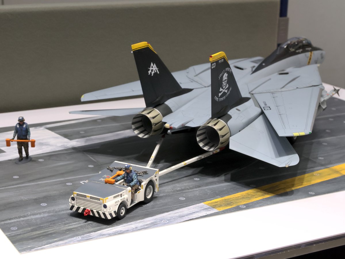 tamiyainc's tweet photo. 【会場発表】1/48 グラマン F-14B トムキャット トラクター牽引セット(ITEM:61129) #スケールモデル  #タミヤ #全日本模型ホビーショー https://t.co/DlNySFZh3J