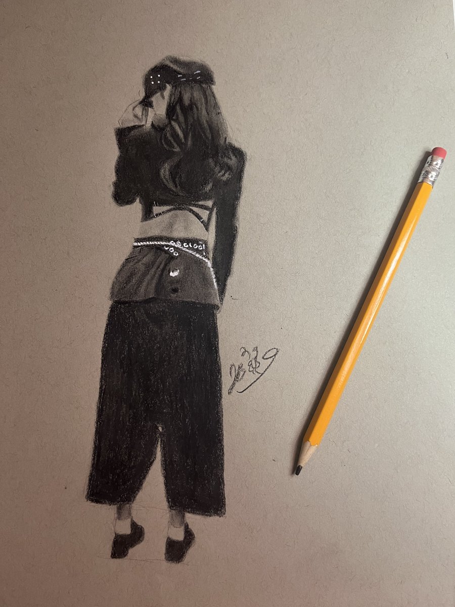 _find_your_path's tweet photo. A drawing I did of Emily. Loved this outfit!!!! 

insta: artsbyjb https://t.co/gQgwh2r4As