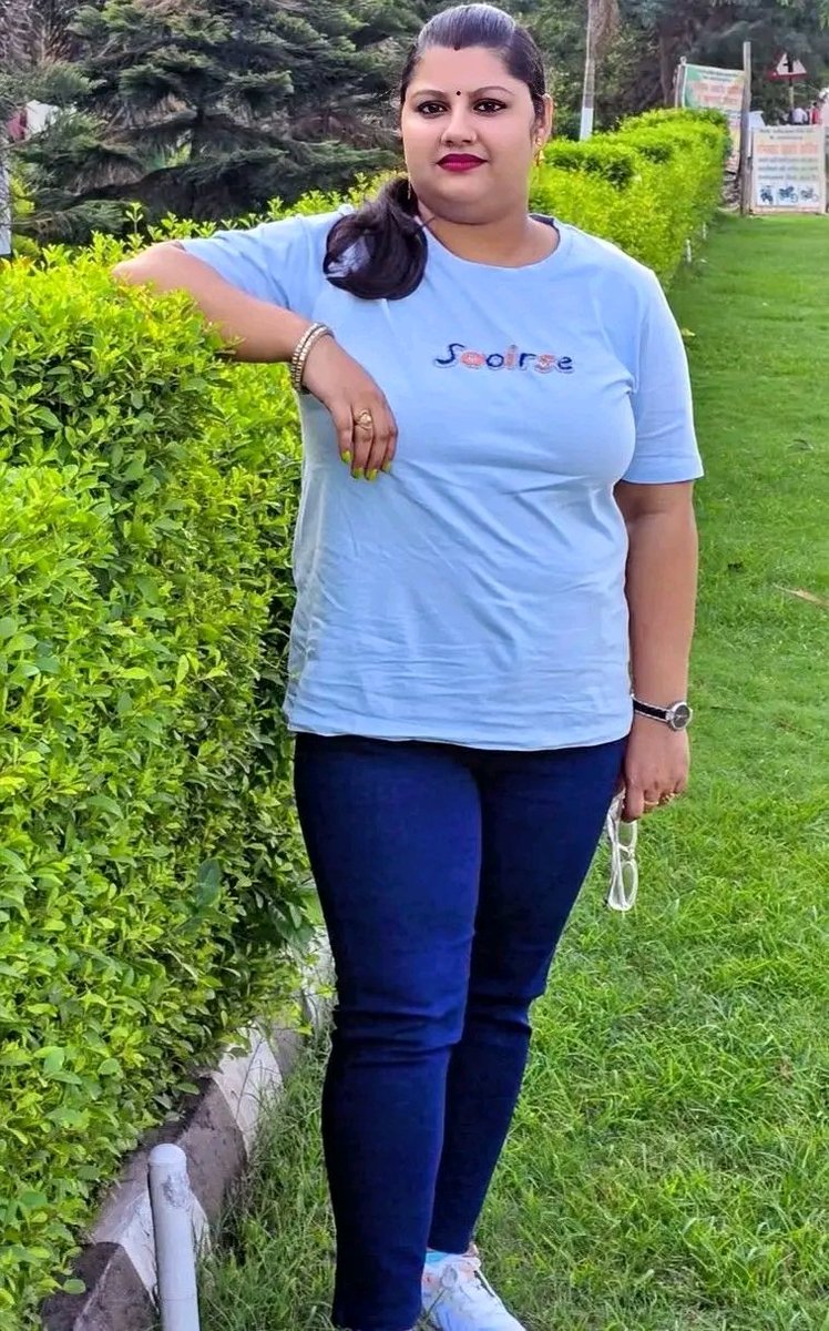 MayaShri0's tweet photo. “औरत मर्द में सिर्फ़ जिस्म नहीं, उसका आत्मविश्वास, अंदाज़ और दिल भी देखती है। https://t.co/jjaeUepNai