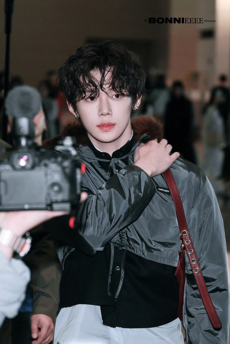 healing0322_'s tweet photo. Suitable for various styles of miumiu

YEONJUN ATTENDS MIUMIUPFW
#YEONJUNxMiuMiu #YEONJUN
#MiuMiuSS27 @MIUMIUofficial https://t.co/4Nkcl0qaRT