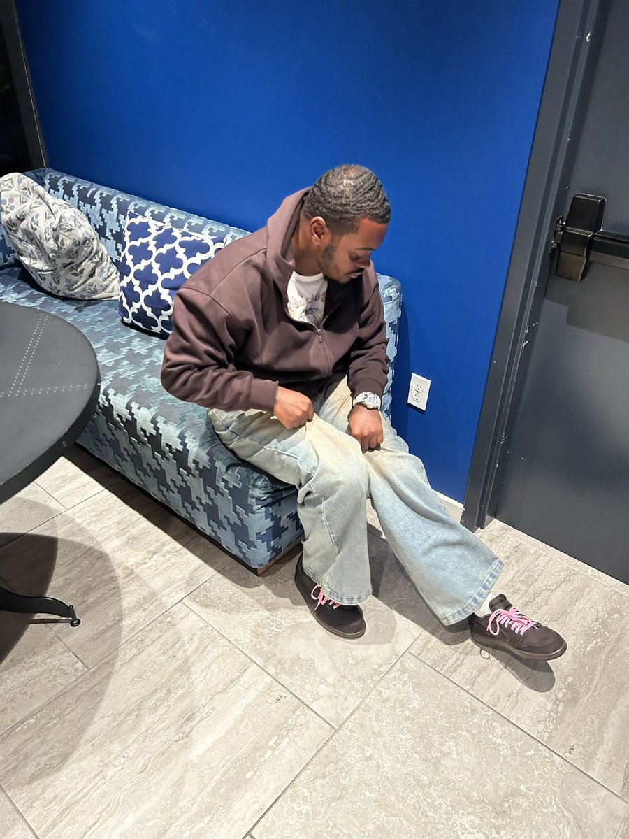 zah18st's tweet photo. https://t.co/fkCa52QQpq