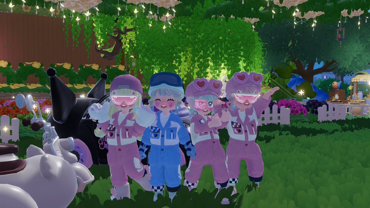 Maple_heartpia's tweet photo. レーサーの服で二日連続揃った
ピンク担当多すぎ(⚈₋₍⚈) https://t.co/KHaZlKWOIG
