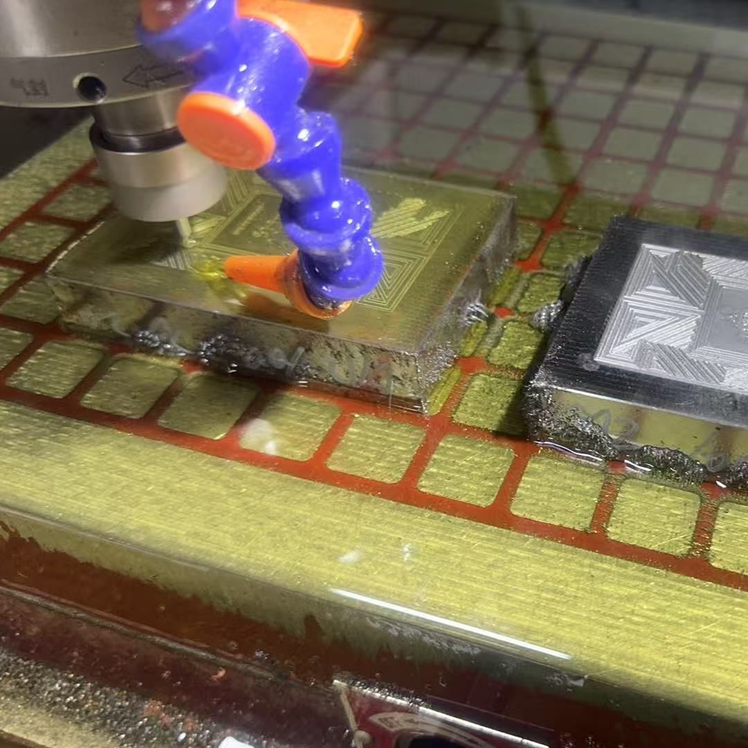 XMT_Packaging's tweet photo. CNC machining process of luxury packaging metal labels.
We turn your brand artwork into real metal logos.
#CustomMetalLabel #OEMPackaging #CNCMachining https://t.co/cllgMJseIp