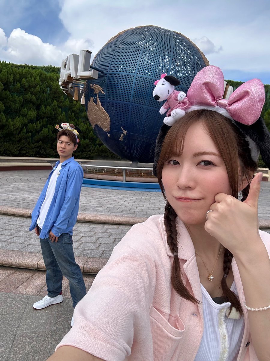 JURINA38G's tweet photo. 「俺は、カチューシャつけるタイプじゃないぞ！」の顔😠だと思う笑
東海テレビ『スイッチ！サタデー』ユニバロケ放送始まりました〜🎀見てる⁉️#夫婦 https://t.co/qtUphATh8l