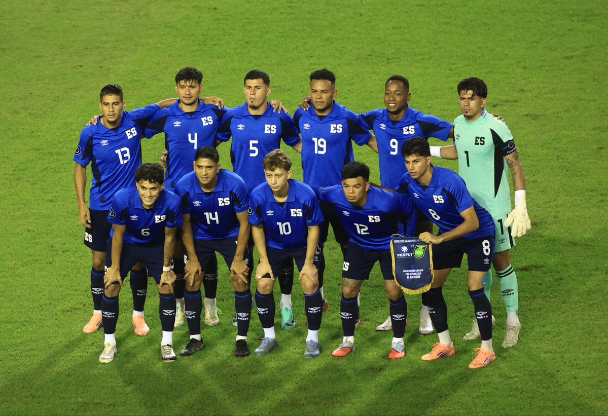 LaSelecta_SLV's tweet photo. ¡𝐂𝐨𝐦𝐞𝐧𝐳𝐨́ 𝐞𝐥 𝐩𝐚𝐫𝐭𝐢𝐝𝐨! 

¡Vaaaaamos, vaaaaaaamos Selecta! 🥁

🇸🇻 ᴇʟ ꜱᴀʟᴠᴀᴅᴏʀ 🆚 ᴊᴀᴍᴀɪᴄᴀ 🇯🇲

#LaSelecta | #ElSalvador | #NationsLeague https://t.co/DTxMIj9yZq