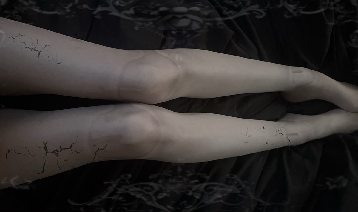 crucifxxked's tweet photo. broken doll 🗝️ྀི https://t.co/6bqtUWCT1N