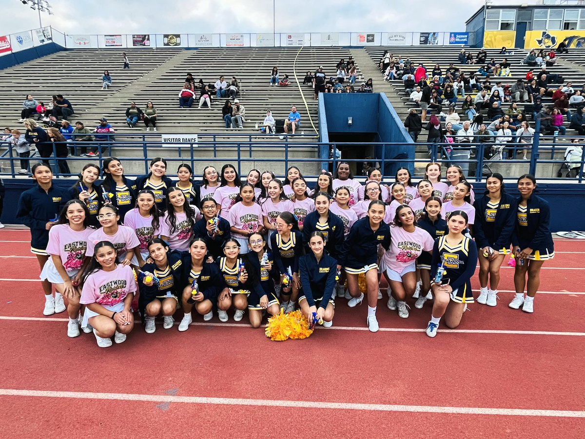 EMS_Raiders's tweet photo. It was a pink out tonight for Friday night lights! Raiders 🤝 dragons ➡️ Troopers 💙💛 #RaiderBuilt #GoTroop https://t.co/dLPtywFjzw
