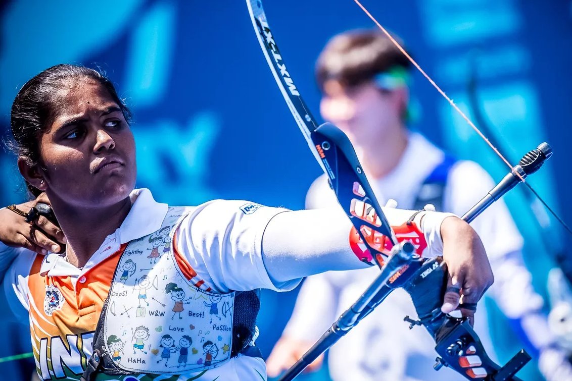 CricCrazyJohns's tweet photo. 17th GOLD MEDAL FOR INDIA BY 17-YEAR-OLD IN ARCHERY 🥹❤️

- Kumkum created history, A Champion in making, under pressure she delivered in the big stage, What a performer.

Archery is dominating India in Asian Games. https://t.co/v3tKNtWRw2