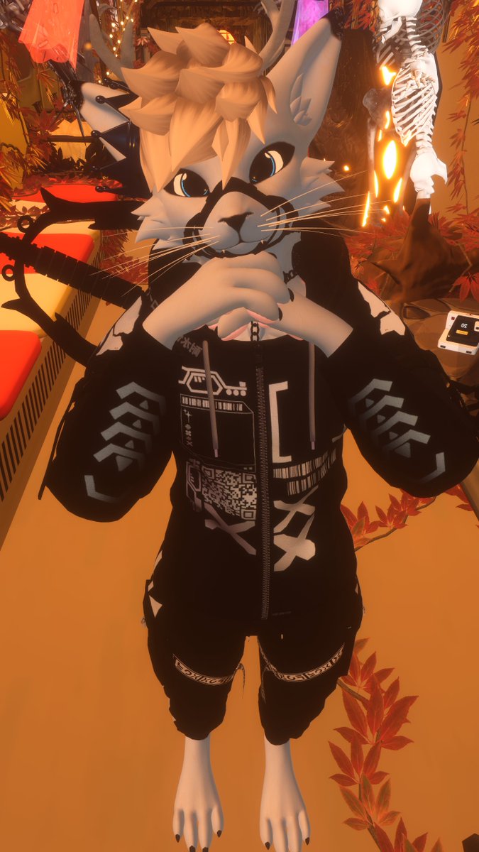 LiokeyFox's tweet photo. It's my favorite time of the year! https://t.co/lpO2uF1J0f