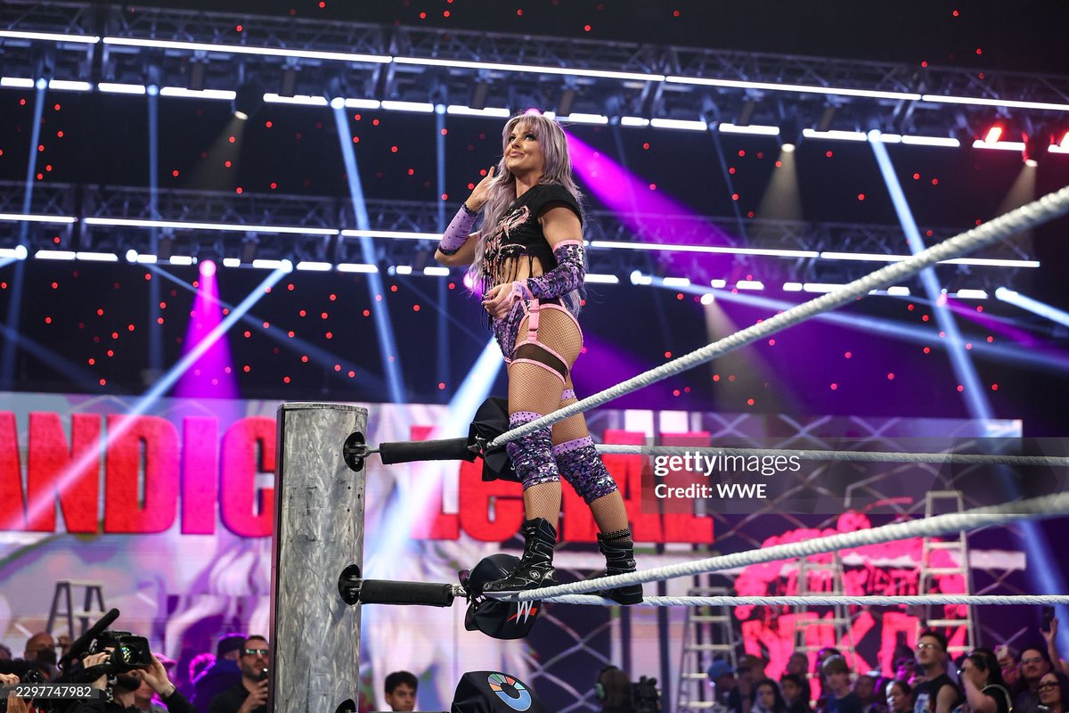 captaincupkick's tweet photo. At least we got these breathtaking Candice digitals, hang them in the Louvre https://t.co/VoroaqvUwQ