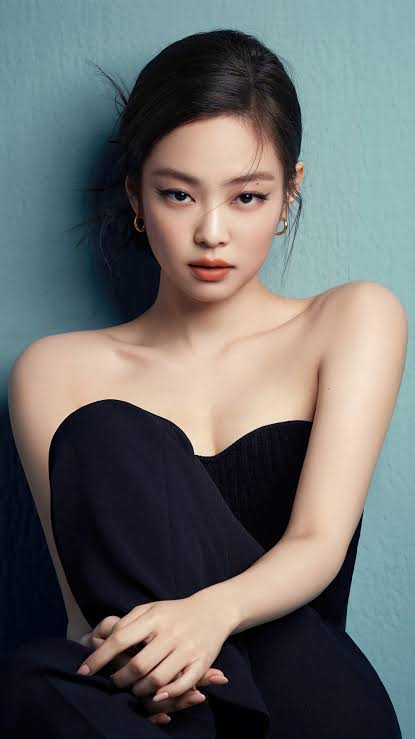 PopEmpirex's tweet photo. Tame Impala wanted JENNIE to be Injected all over the Song 'Dracula' when collaborating with her on a Remix. https://t.co/zg4OaUB6Vm