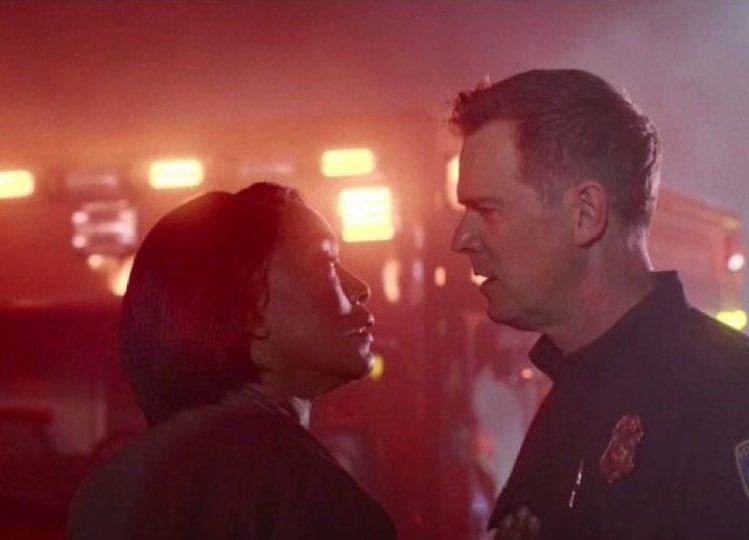 skptcbathena's tweet photo. idk about you but i absolutely love this shot of bathena (this could’ve also been such a perfect time for them to kiss 😭) https://t.co/BAd9f3muNq