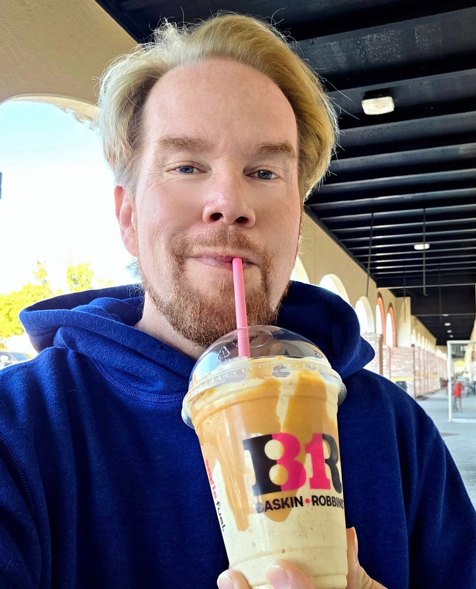 M2Esq's tweet photo. Today — on my day off — my intrusive thoughts won.

By “intrusive thoughts,” I mean my inner fat kid.

Baskin-Robbins called to me with a shameless Biscotti malt promotion. 

I’m a sucker for marketing. And sugar.

So, naturally, I pulled over.

Trust me, I never stood a chance. https://t.co/mvT8YYiR2u