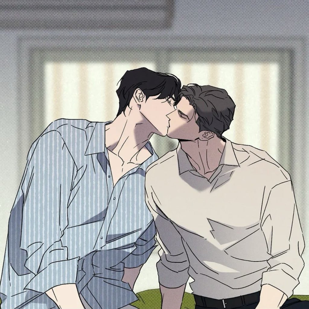 kinglandii's tweet photo. a couple who loves kissing https://t.co/BlPE1mqrze