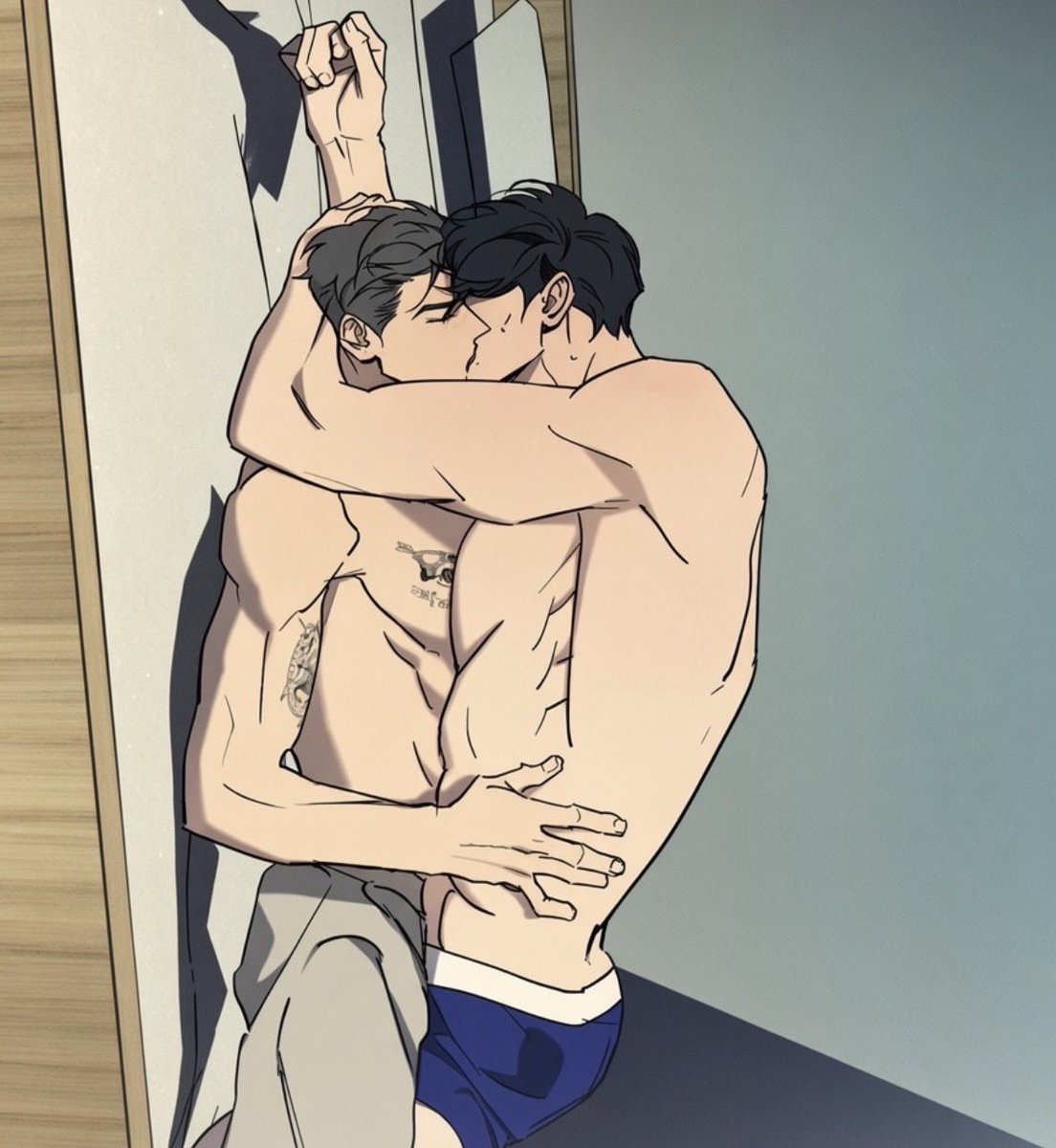 kinglandii's tweet photo. a couple who loves kissing https://t.co/BlPE1mqrze