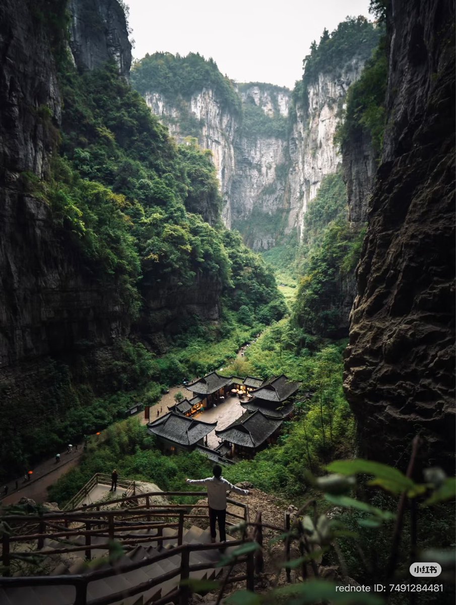 tpottery_'s tweet photo. they don’t know about Wulong Karst https://t.co/XcIJmgG2vH