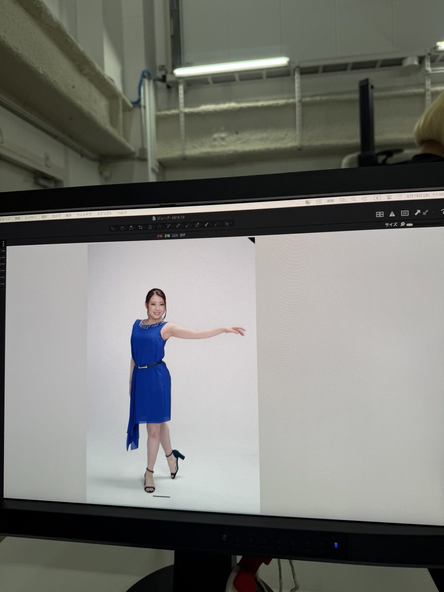 rika_kihira's tweet photo. 撮影シーンも🎬📸 https://t.co/poRHPKaSCh