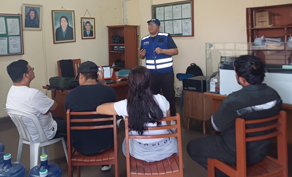 sutranperu's tweet photo. En Piura, visitamos a las empresas Dora, Ittsa Bus, Ettisa, Dorado, Jehová Ilumina Mi Camino, Servicios Generales Cinco Ases, Cavero Vip, Ruteando el Norte, Piura Adventures y Punto Blanco, orientándolas para reducir incumplimientos e infracciones y aportar un transporte seguro🇵🇪 https://t.co/VK46GNKnYT