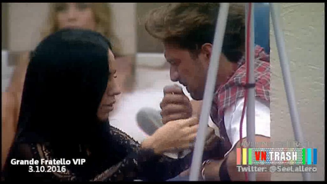 see_lallero's tweet photo. 3 ottobre 2016. 10 anni fa. #GFVIP https://t.co/hHg606R108
