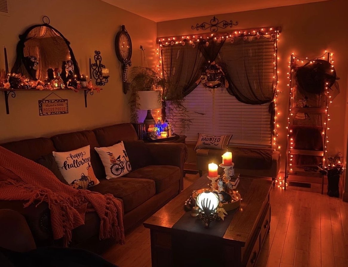 cruel_timing's tweet photo. Finally properly settled and unpacked, so the obvious first order of business was decorating for Halloween! https://t.co/ddaApKJahA