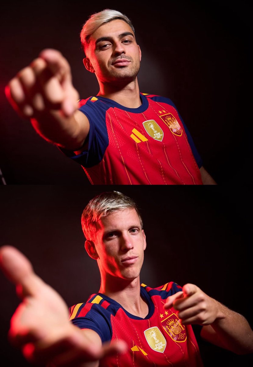 xcowboylikemel's tweet photo. ferran, pedri, eric y dani olmo con la camiseta con la segunda estrella ⭐️ ⭐️
mi team dominó 🥹 https://t.co/16r52OYQR9