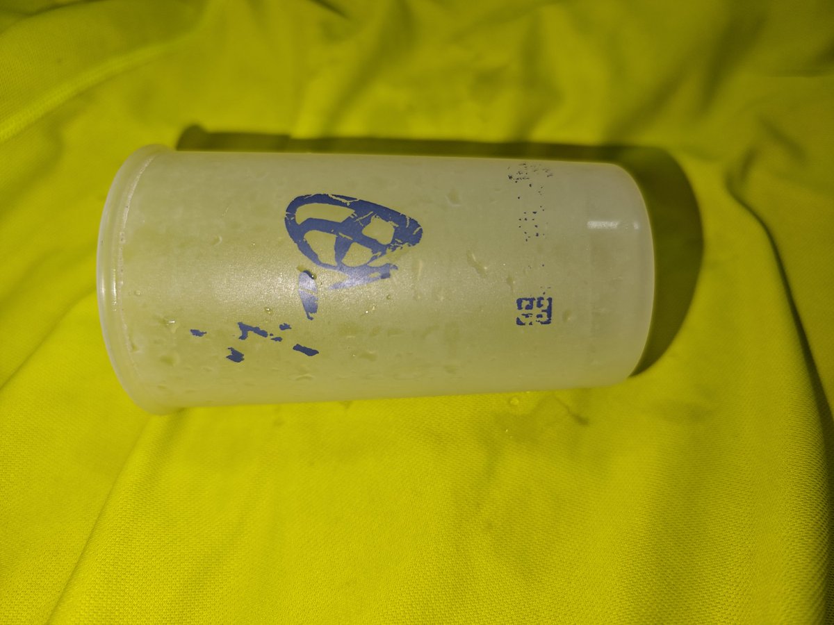 chu2free's tweet photo. diary 202610030543

這杯子 每天漱口用 字也快磨光了呢
再過一陣子 就是 無字的普通杯子了
---

現在家裡一切安好 您不用擔心呢

這幾年 賺到了一點錢 足夠哥哥姐姐和我過生活

就是來不及 在您還在的時候

我知道 您也不會計較啦
就是 請您放心啦

我現在 每天都睡很飽
哈哈

謝謝您 辛苦您啦

有機會 想到您的時候 再和您說
也幫我跟阿嫲 講一下

我們都很平安啦

bye bye