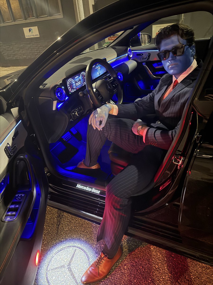 AloisNL's tweet photo. Mundo can now go where he pleases🤠 https://t.co/a2DEmwCZfk