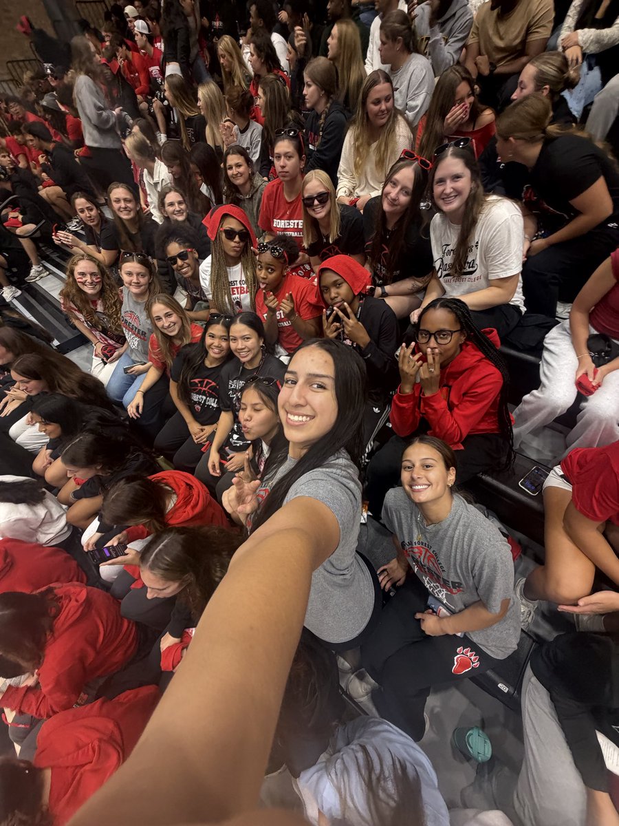 LFC__wbb's tweet photo. This homecoming pep rally we got a FORESTER 🧹 SWEEP. We are so proud of Anika Kinnear for winning Homecoming Regent and the Abraham Lincoln Civic Engagement Award. Thank you to our team for participating in the games and being the loudest crew out there ‼️ https://t.co/IXyhT8adE7