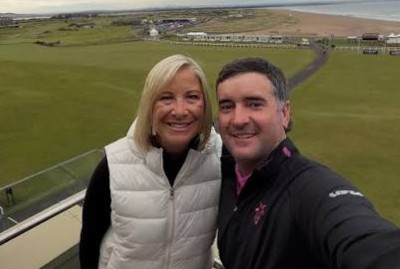 TOURMISS's tweet photo. MRS WATSON BLAMES DOUBLE @TheMasters WINNING HUBBY OVER @dunhilllinks MISREADS 😃

As @bubbawatson reveals (smiling) that Angie's pair of three-putts at final two @KingsbarnsGL holes due to  hubby getting the lines wrong 😄😘

"She said I gave her a couple of bad reads on the last two holes, so she’s blaming me for those”

Read:  https://t.co/Fnj3wJmFgT 

📷 Bubba

✅ @TOURMISS (Bernie 🐨)
