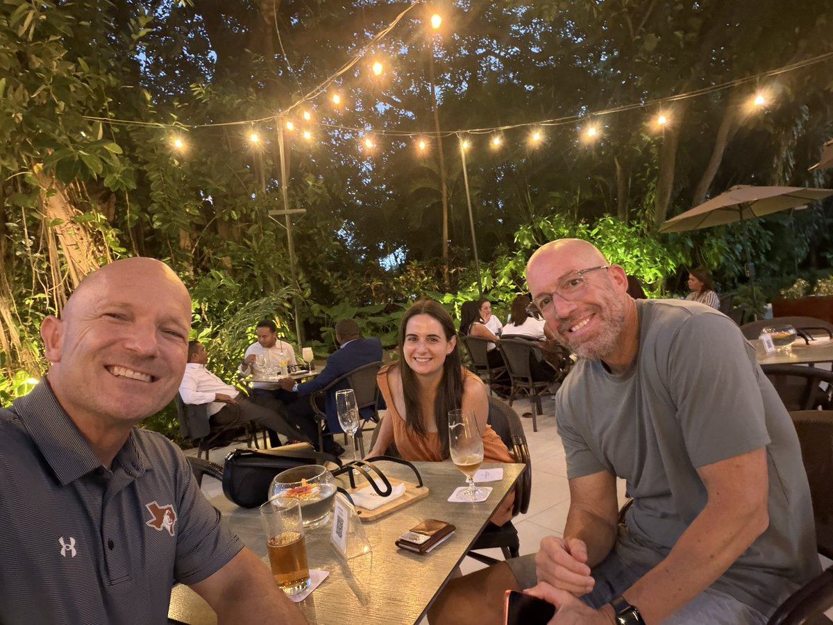 E_Sheninger's tweet photo. Great to catch up with @matthew_arend at the @TriAssociation conference in the Dominican Republic. Blessed to facilitate sessions today on #Personalize and #DisruptiveThink https://t.co/VKCkJP6ds3 https://t.co/ZlBLEJto2F