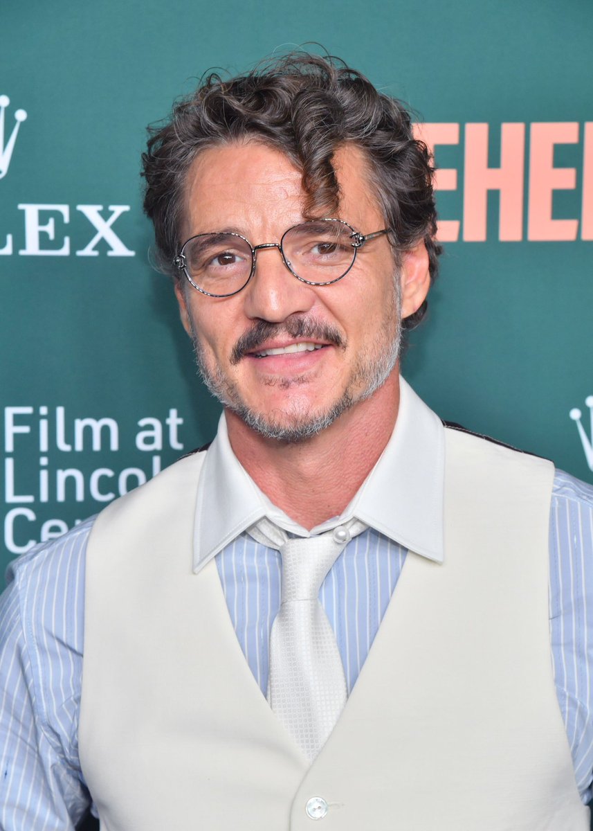 pascalarchive's tweet photo. Pedro Pascal at the BEHEMOTH! Centerpiece Premiere during #NYFF64 https://t.co/D2vTIxiwld