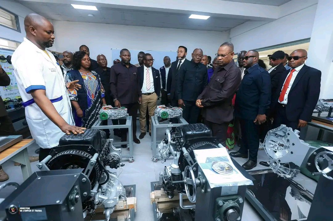 TresorWanadi's tweet photo. Le 1er octobre 2026, le ministre de l’Emploi et du Travail,Ferdinand MASSAMBA WA MASSAMBA, a inspecté le futur centre de formation de l’INPP à Maluku, en prélude à son inauguration.
renforcer les compétences des jeunes, répondre aux besoins du marché et favoriser leur  insertion. https://t.co/WX0oJ6hdKK