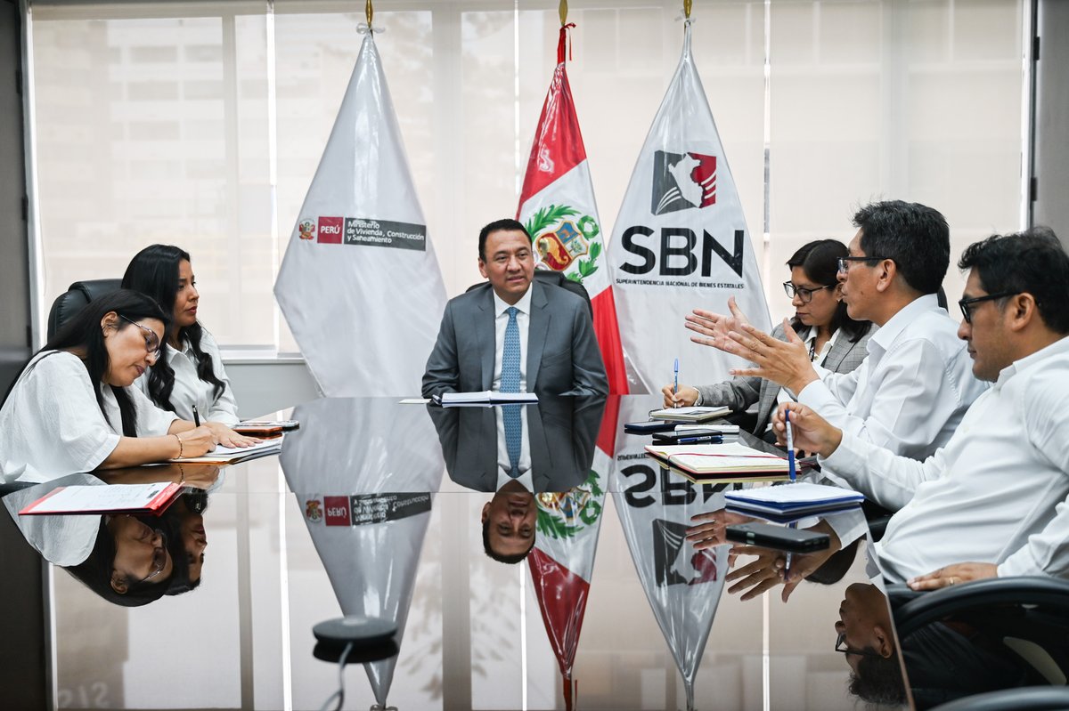 sbn_peru's tweet photo. ✅#SBNInforma
📣¡Legislativo y Ejecutivo trabajando por el bienestar social!
El superintendente de la SBN, Angel Manero Campos, sostuvo una reunión de trabajo con la diputada Flor Meza, para coordinar acciones y políticas públicas que optimicen el uso de los predios estatales. https://t.co/OImXMtwoTd