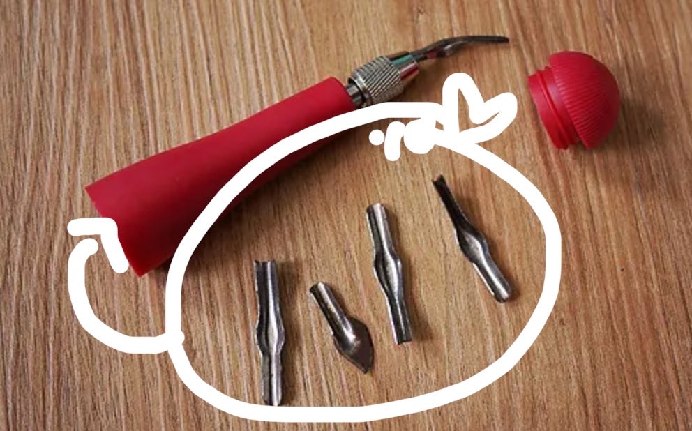 nessaxcita's tweet photo. Hi guys! Time to introduce ourselves to the basic beginner tools!
Must haves:
1. Speedball linoleum cutter (all-in-one carving tool)
2. An eraser
3. A pencil
4. Ink (pad or tube)
And go!
#printmakingtools #stampmaking #letusbegin 👏🏼 @CM320Class https://t.co/MEm1wMgNX8