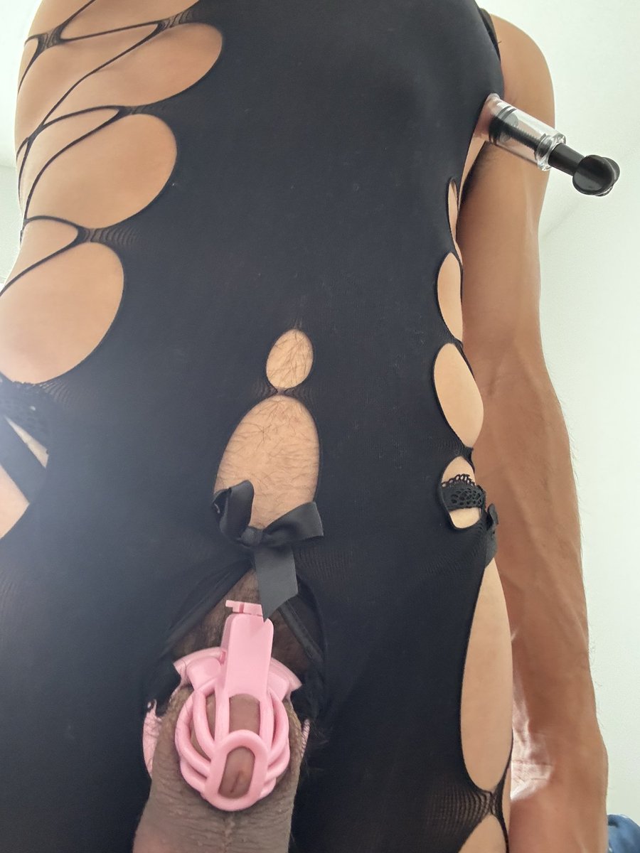 EmberRoseex's tweet photo. 💕

#fitness #fit #femboy #bulge #sweat #gayporn #sissy #ass #booty #sissification #feminization #bubblebutt #public #flashing #lewd #wataa #nsfwtwt  #girlcock #smooth #tanlines #gyatt #yogapants #leggings #onlyfans #twerk #butt #bounce #trending #viralvideo https://t.co/eZbhnUuQ3T
